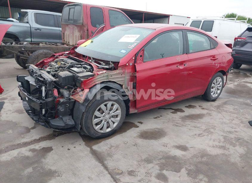 Photo 2 of 2020 Hyundai Accent SE (VIN 3KPC24A69LE118772)