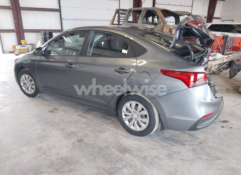 Photo 3 of 2020 Hyundai Accent SE (VIN 3KPC24A69LE122644)