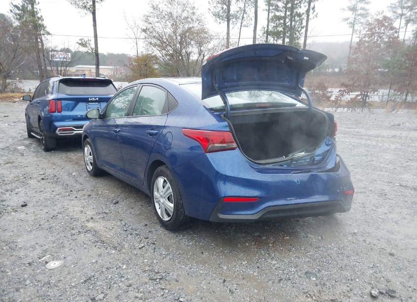 Photo 3 of 2021 Hyundai Accent SE (VIN 3KPC24A69ME130549)