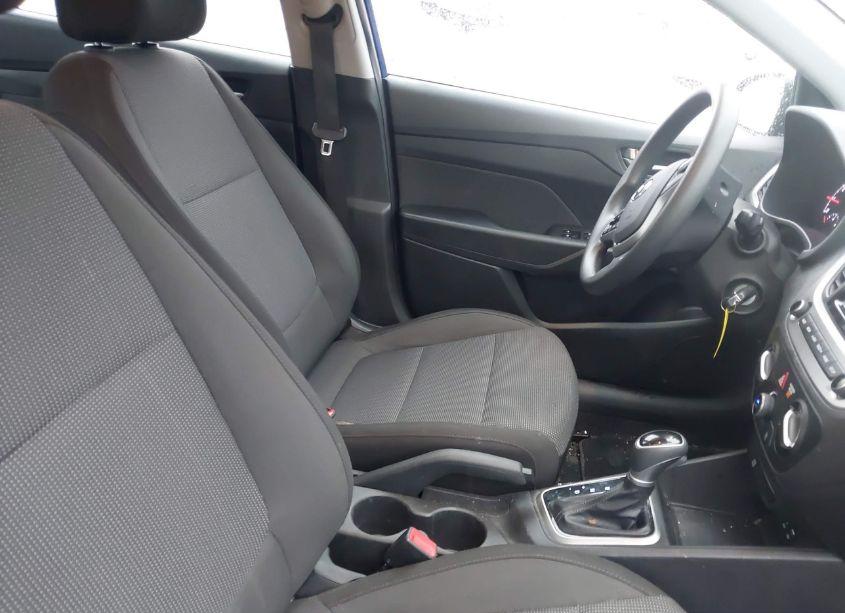 Photo 5 of 2021 Hyundai Accent SE (VIN 3KPC24A69ME130549)