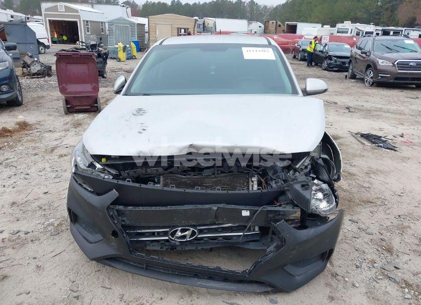 Photo 11 of 2020 Hyundai Accent SE (VIN 3KPC24A6XLE092179)