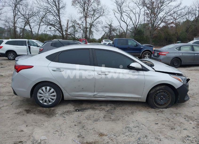 Photo 12 of 2020 Hyundai Accent SE (VIN 3KPC24A6XLE092179)