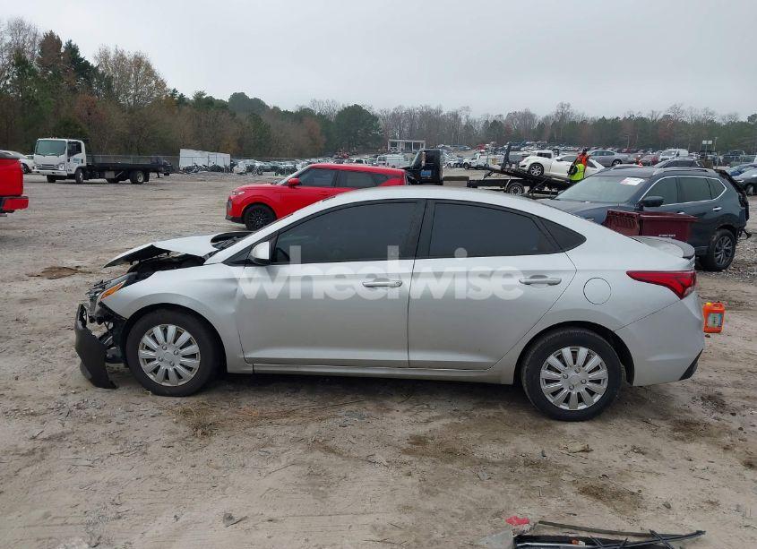 Photo 13 of 2020 Hyundai Accent SE (VIN 3KPC24A6XLE092179)