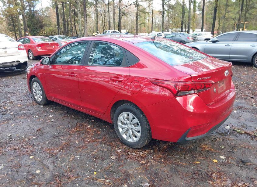 Photo 3 of 2020 Hyundai Accent SE (VIN 3KPC24A6XLE106467)