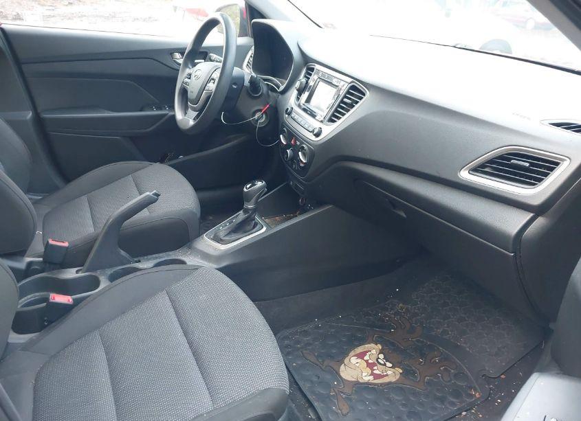 Photo 5 of 2020 Hyundai Accent SE (VIN 3KPC24A6XLE106467)