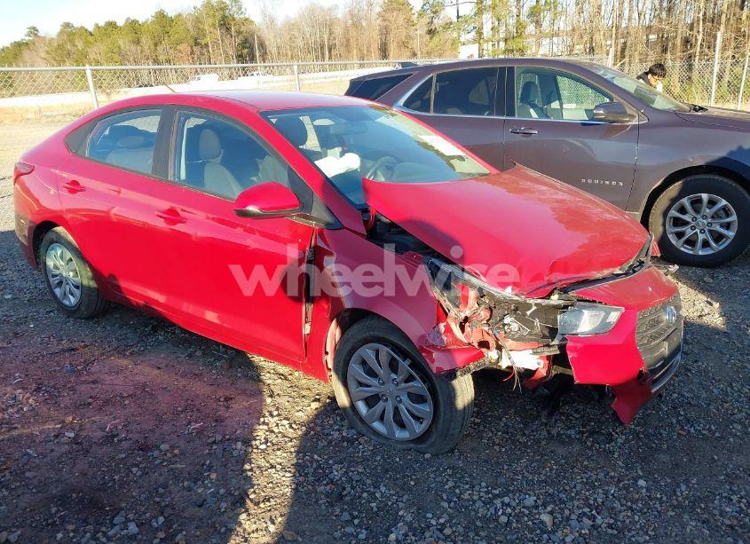 2020 Hyundai Accent SE (VIN 3KPC24A6XLE118828) main photo