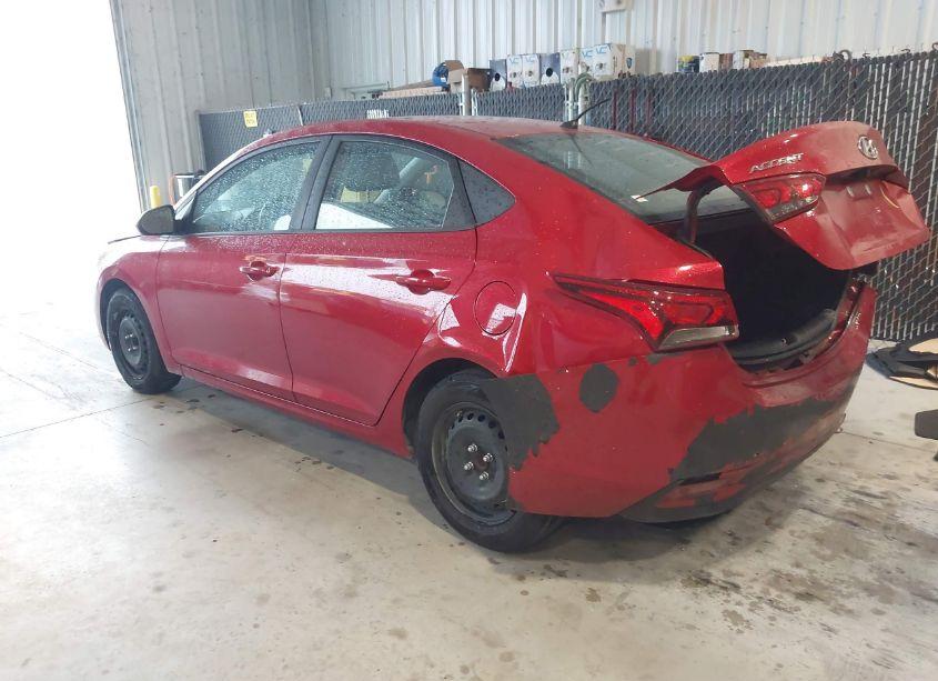 Photo 3 of 2020 Hyundai Accent SE (VIN 3KPC24A6XLE122653)