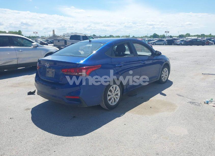 Photo 4 of 2020 Hyundai Accent SE (VIN 3KPC24A6XLE126718)