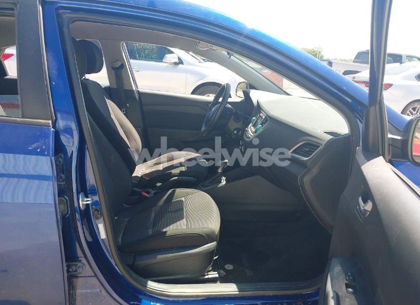 Photo 5 of 2020 Hyundai Accent SE (VIN 3KPC24A6XLE126718)