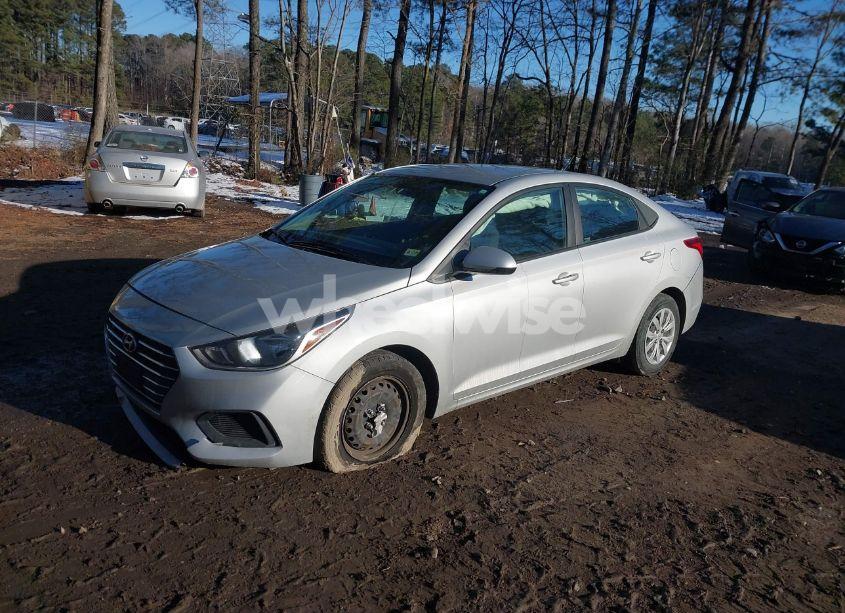 Photo 2 of 2021 Hyundai Accent SE (VIN 3KPC24A6XME134920)