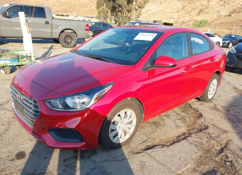 Photo 2 of 2021 Hyundai Accent SE (VIN 3KPC24A6XME148977)