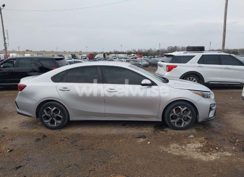 Photo 13 of 2019 Kia Forte LXS (VIN 3KPF24AD0KE007148)