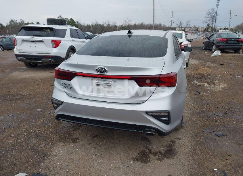 Photo 16 of 2019 Kia Forte LXS (VIN 3KPF24AD0KE007148)