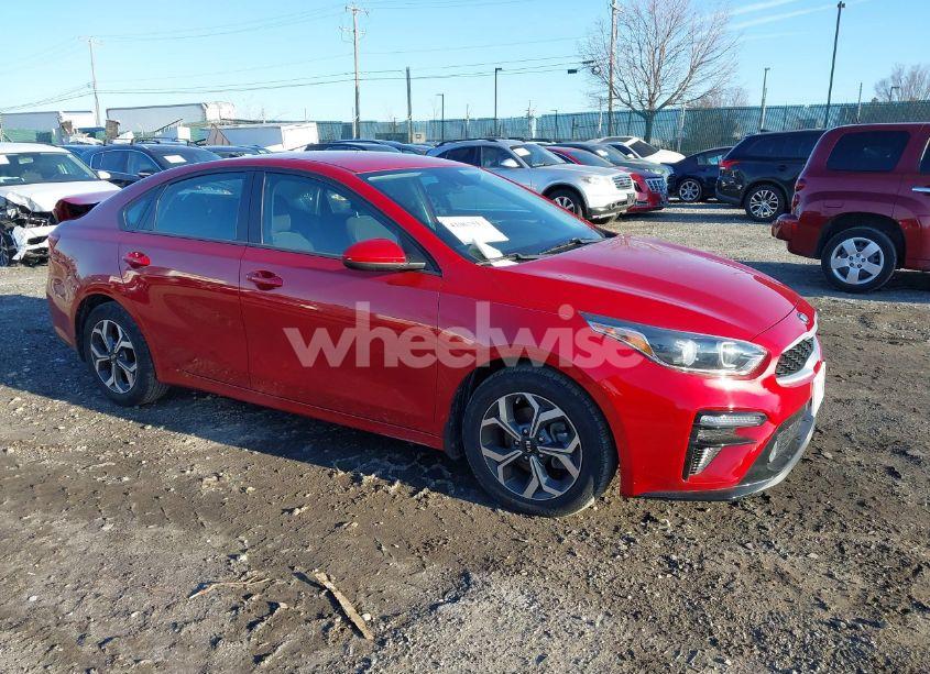 2019 Kia Forte LXS (VIN 3KPF24AD0KE041249) main photo