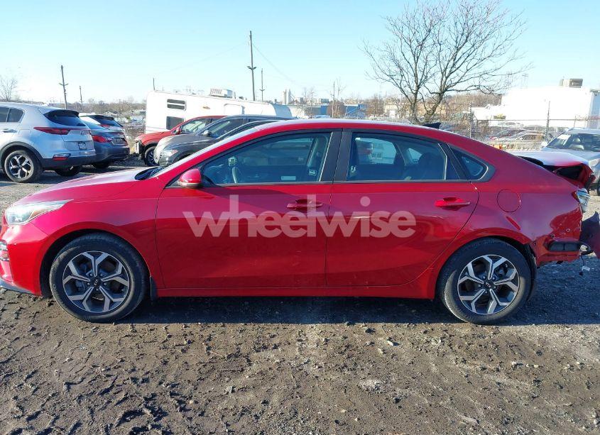 Photo 13 of 2019 Kia Forte LXS (VIN 3KPF24AD0KE041249)