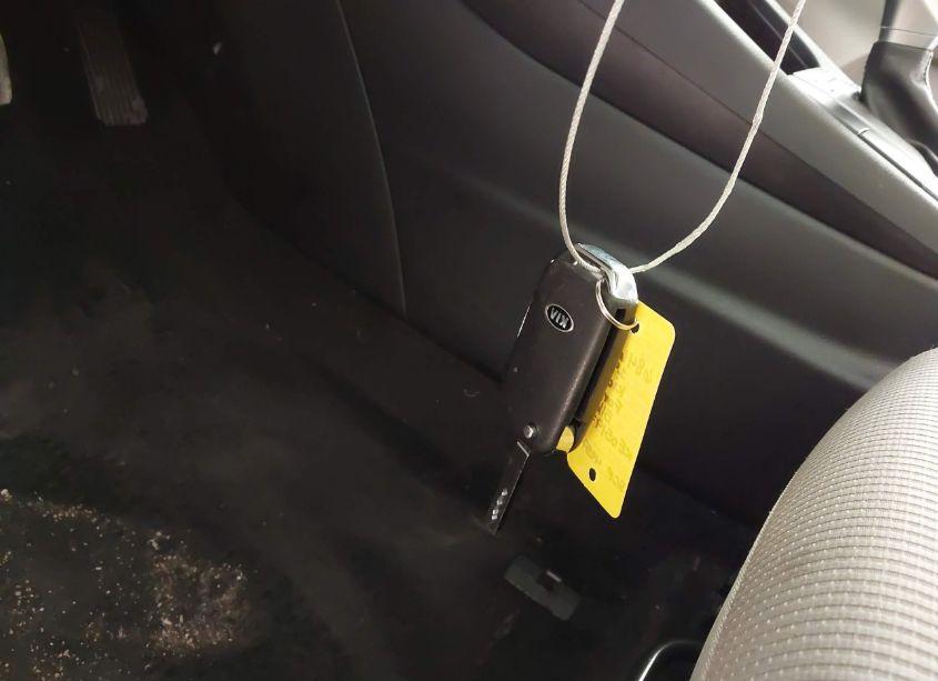 Photo 11 of 2019 Kia Forte LXS (VIN 3KPF24AD0KE051974)