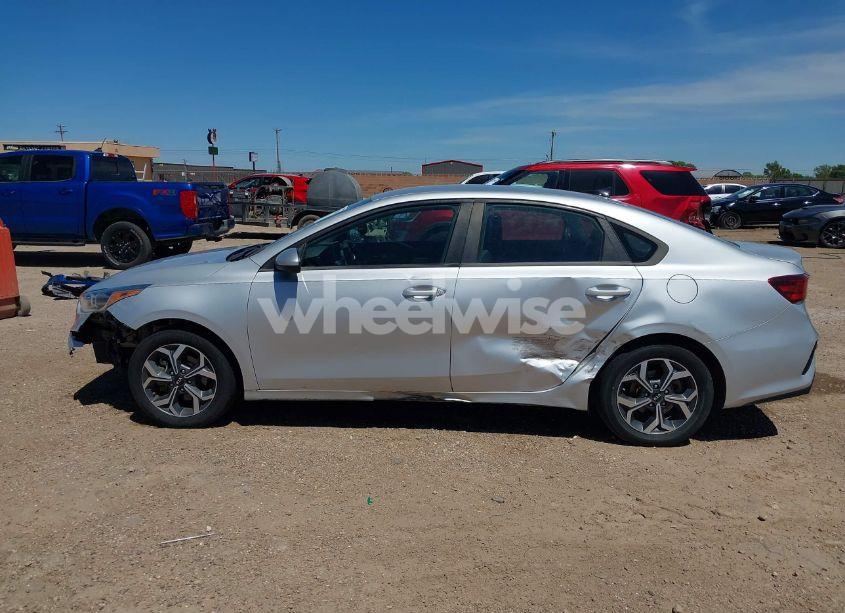 Photo 14 of 2019 Kia Forte LXS (VIN 3KPF24AD0KE091066)