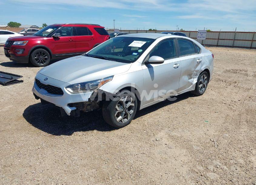 Photo 2 of 2019 Kia Forte LXS (VIN 3KPF24AD0KE091066)