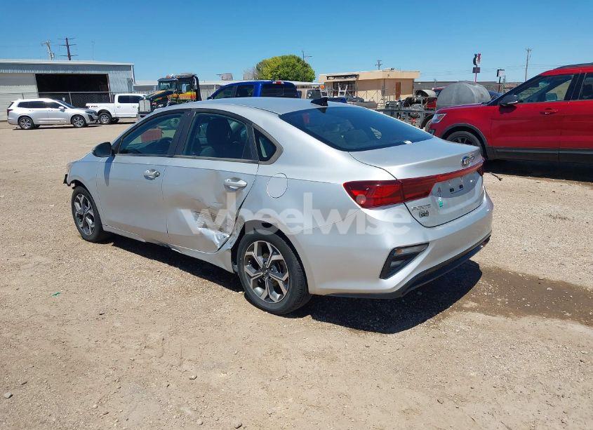 Photo 3 of 2019 Kia Forte LXS (VIN 3KPF24AD0KE091066)