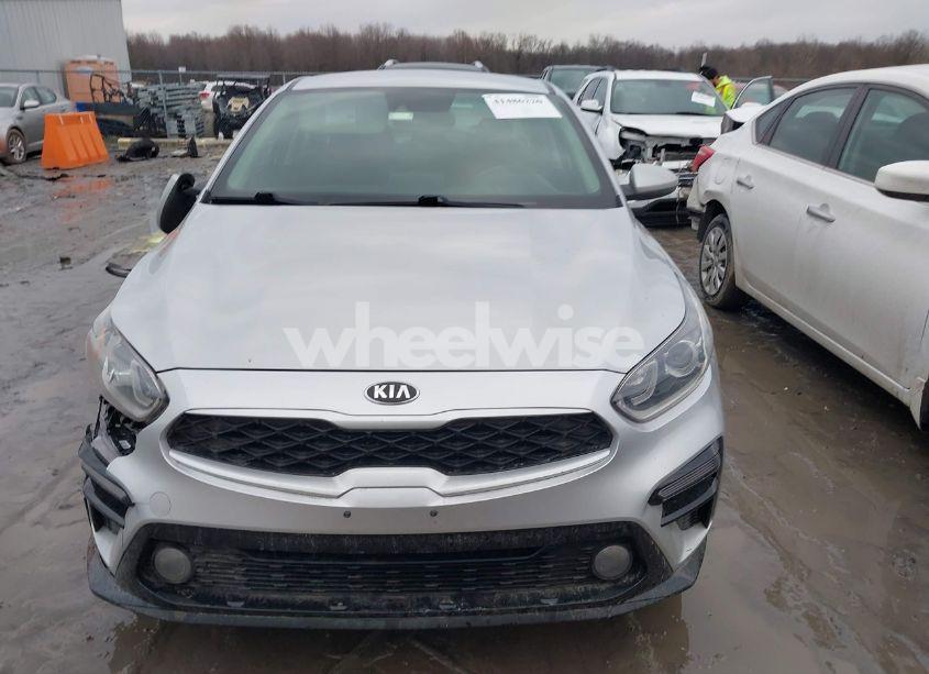 Photo 12 of 2019 Kia Forte LXS (VIN 3KPF24AD0KE095053)