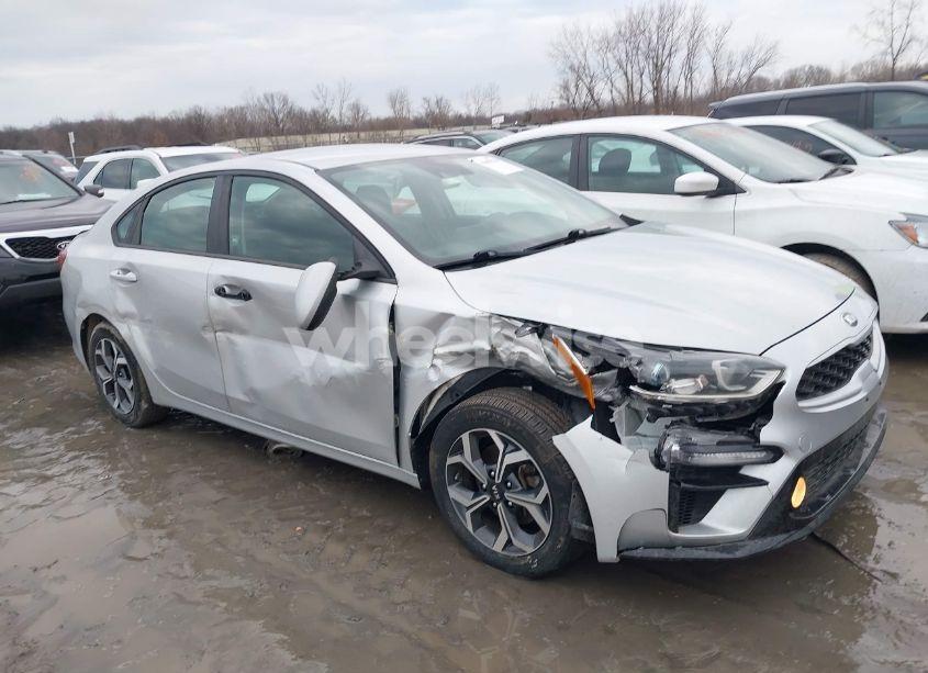 Photo 6 of 2019 Kia Forte LXS (VIN 3KPF24AD0KE095053)