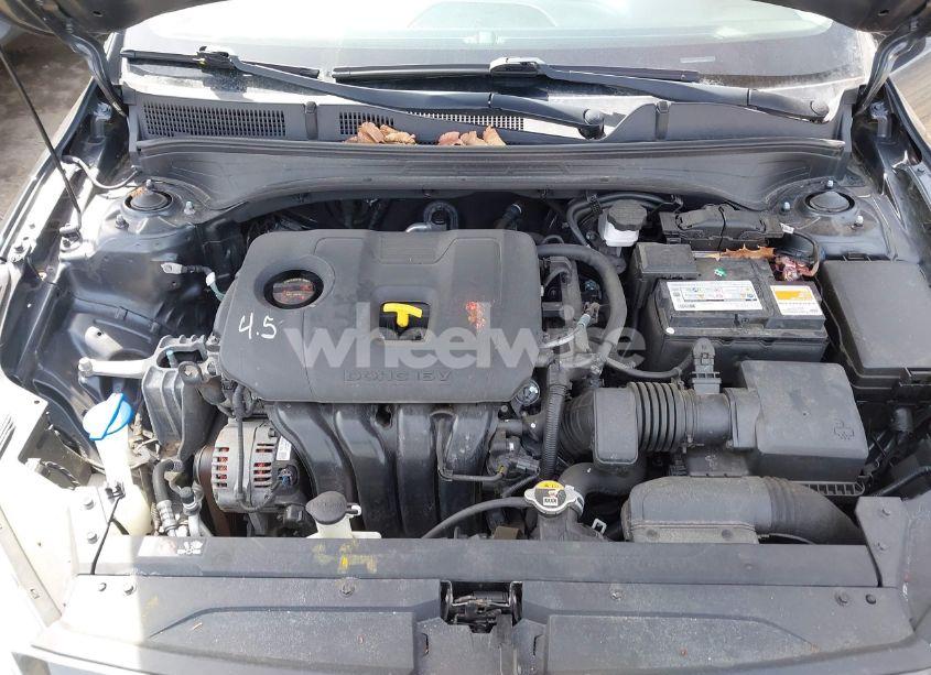 Photo 10 of 2019 Kia Forte LXS (VIN 3KPF24AD0KE102969)