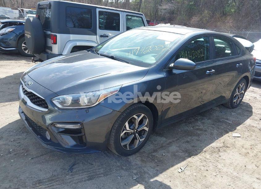 Photo 2 of 2019 Kia Forte LXS (VIN 3KPF24AD0KE102969)