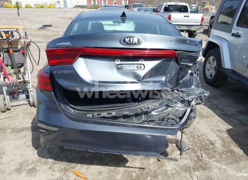 Photo 6 of 2019 Kia Forte LXS (VIN 3KPF24AD0KE102969)