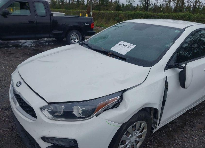 Photo 6 of 2019 Kia Forte FE (VIN 3KPF24AD0KE106407)