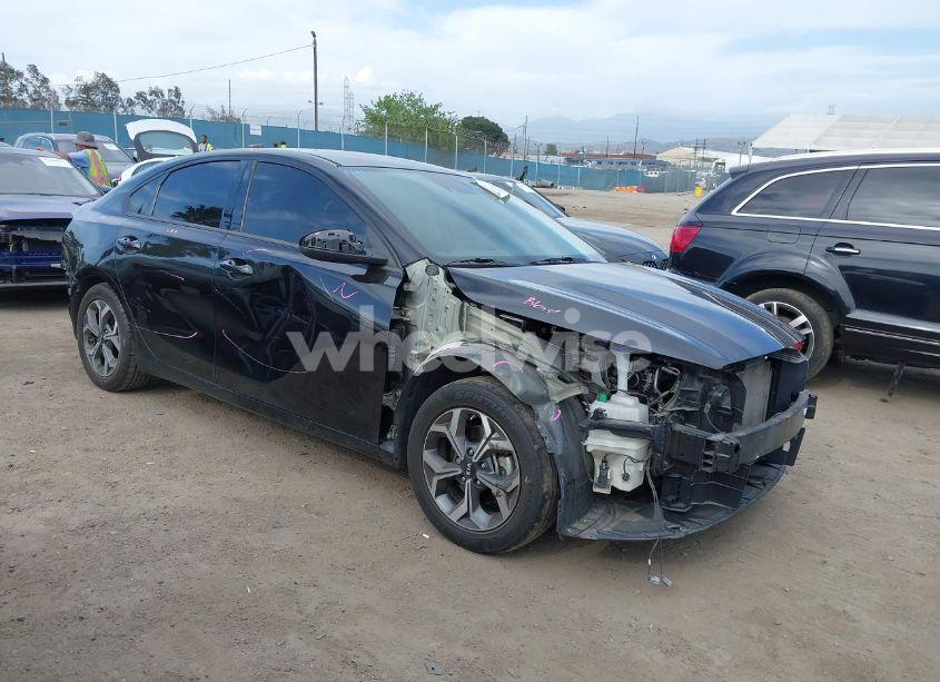 2019 Kia Forte LXS (VIN 3KPF24AD0KE109792) main photo