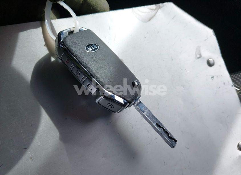 Photo 11 of 2019 Kia Forte LXS (VIN 3KPF24AD0KE109792)