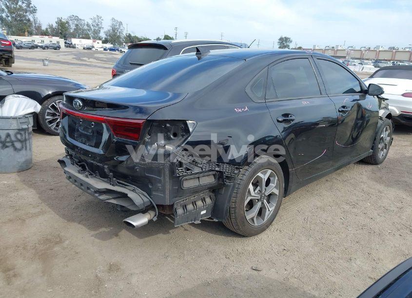 Photo 4 of 2019 Kia Forte LXS (VIN 3KPF24AD0KE109792)