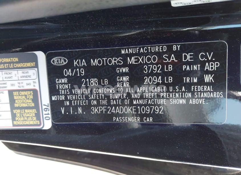 Photo 9 of 2019 Kia Forte LXS (VIN 3KPF24AD0KE109792)