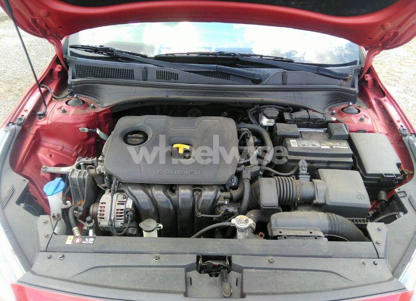 Photo 10 of 2019 Kia Forte LXS (VIN 3KPF24AD0KE112028)