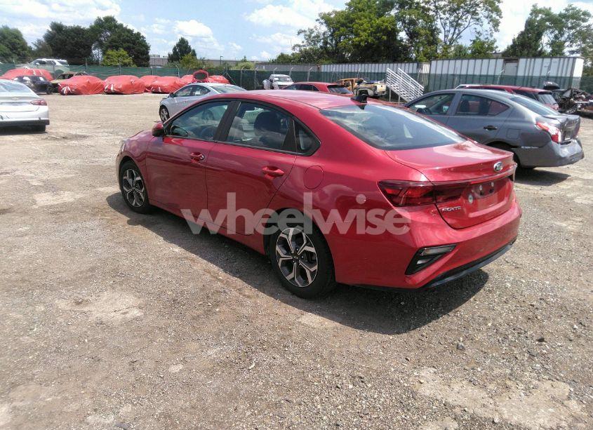 Photo 3 of 2019 Kia Forte LXS (VIN 3KPF24AD0KE112028)