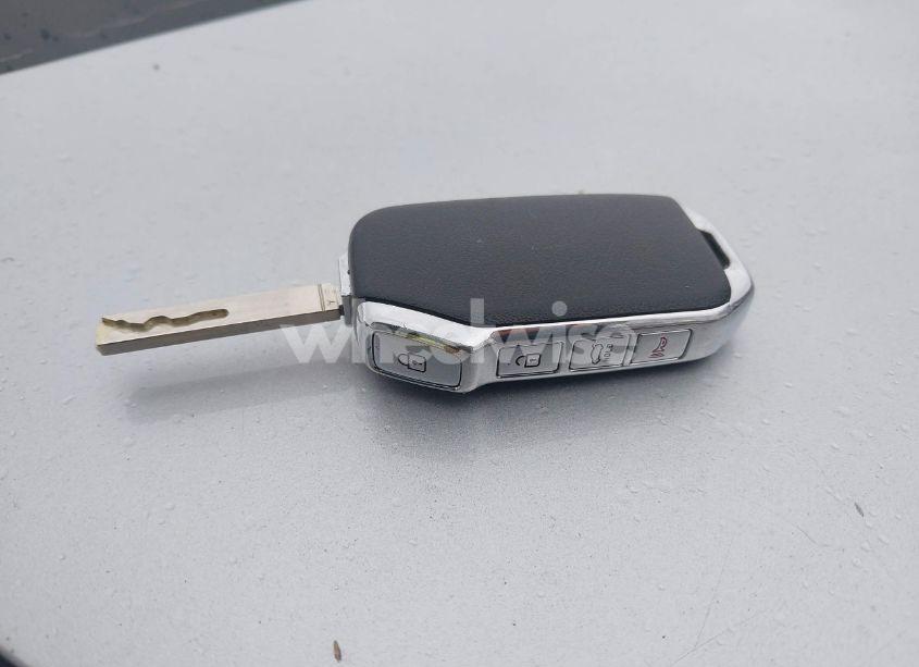 Photo 11 of 2019 Kia Forte LXS (VIN 3KPF24AD0KE118301)