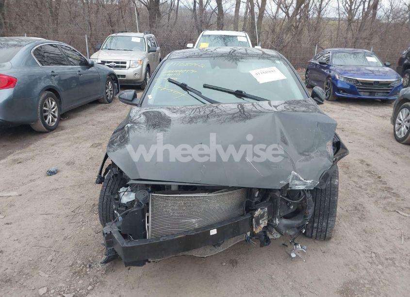 Photo 12 of 2019 Kia Forte LXS (VIN 3KPF24AD0KE118301)