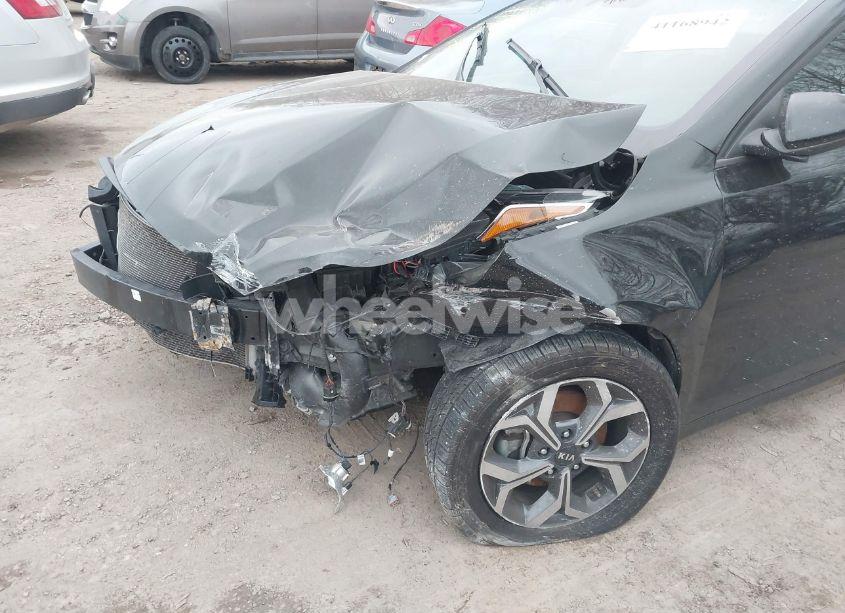 Photo 17 of 2019 Kia Forte LXS (VIN 3KPF24AD0KE118301)