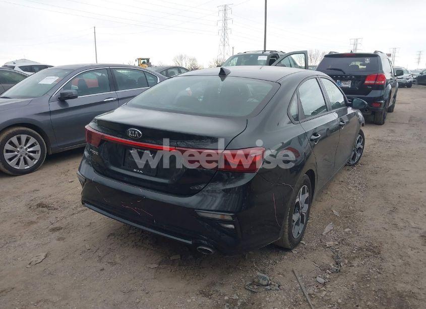 Photo 4 of 2019 Kia Forte LXS (VIN 3KPF24AD0KE118301)