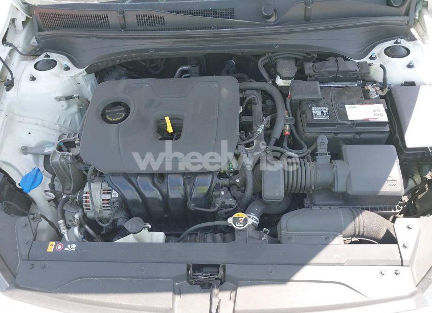 Photo 10 of 2019 Kia Forte LXS (VIN 3KPF24AD0KE128679)