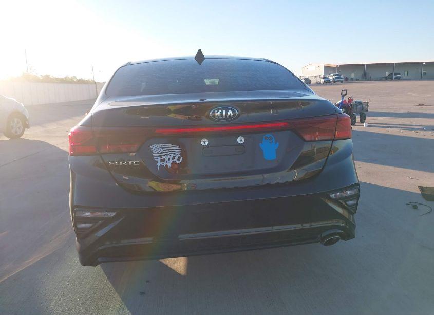 Photo 16 of 2019 Kia Forte LXS (VIN 3KPF24AD0KE138421)