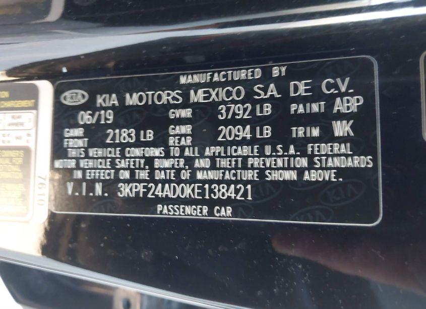 Photo 9 of 2019 Kia Forte LXS (VIN 3KPF24AD0KE138421)