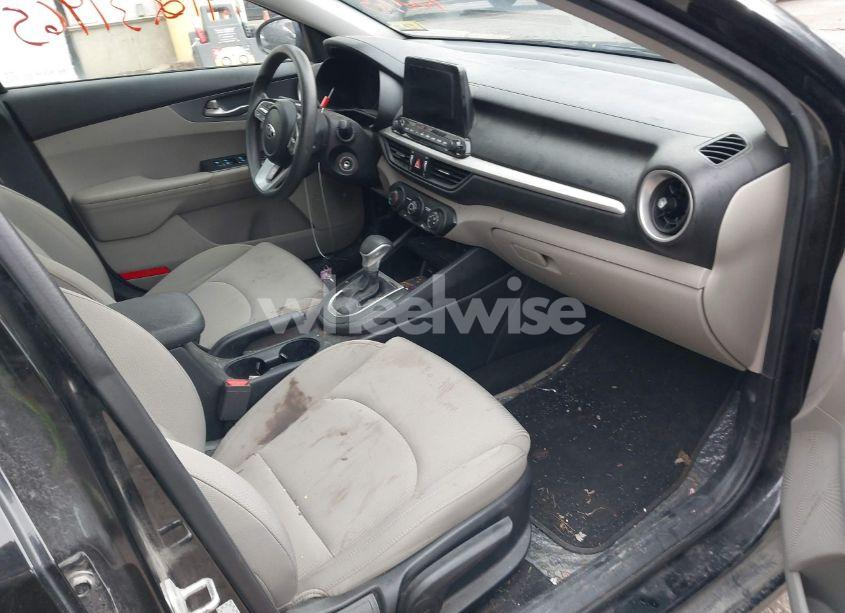 Photo 5 of 2020 Kia Forte LXS (VIN 3KPF24AD0LE145564)