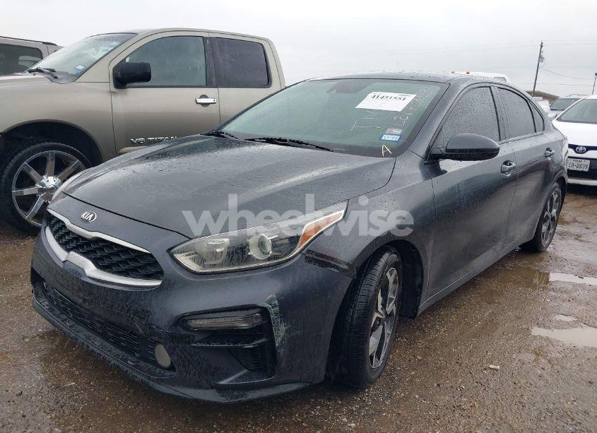 Photo 2 of 2020 Kia Forte LXS (VIN 3KPF24AD0LE173963)