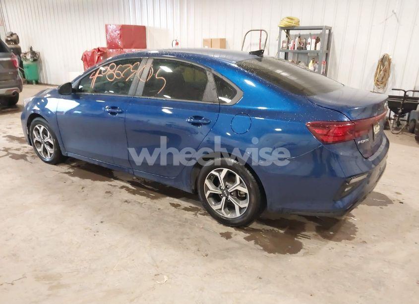 Photo 3 of 2020 Kia Forte LXS (VIN 3KPF24AD0LE178628)