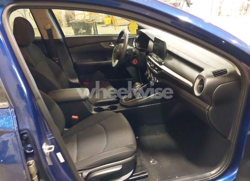 Photo 5 of 2020 Kia Forte LXS (VIN 3KPF24AD0LE178628)