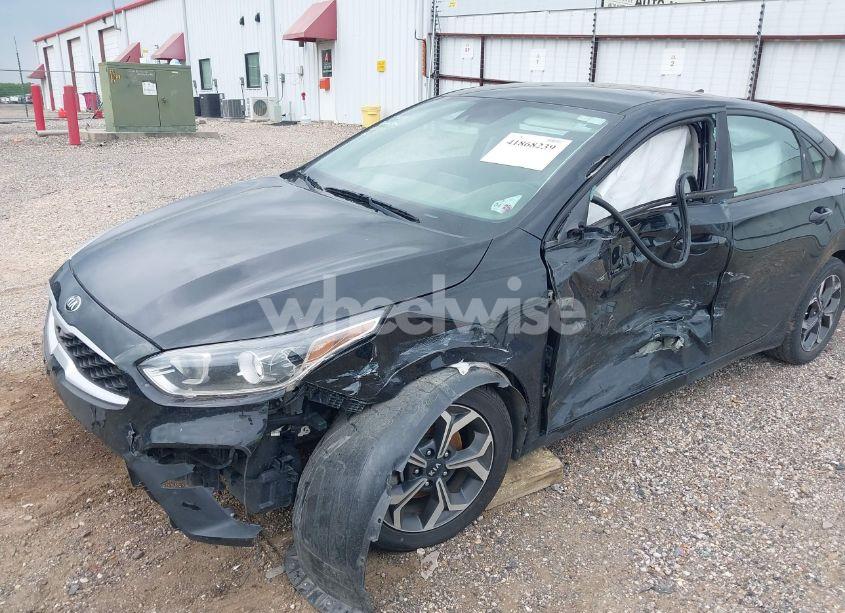 Photo 12 of 2020 Kia Forte LXS (VIN 3KPF24AD0LE187099)