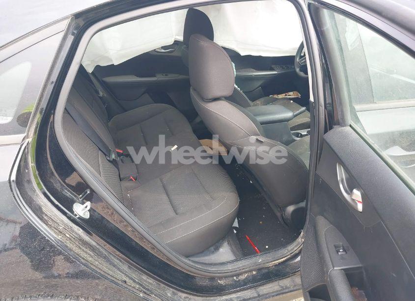 Photo 8 of 2020 Kia Forte LXS (VIN 3KPF24AD0LE187099)