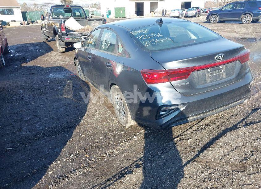 Photo 3 of 2020 Kia Forte LXS (VIN 3KPF24AD0LE192044)