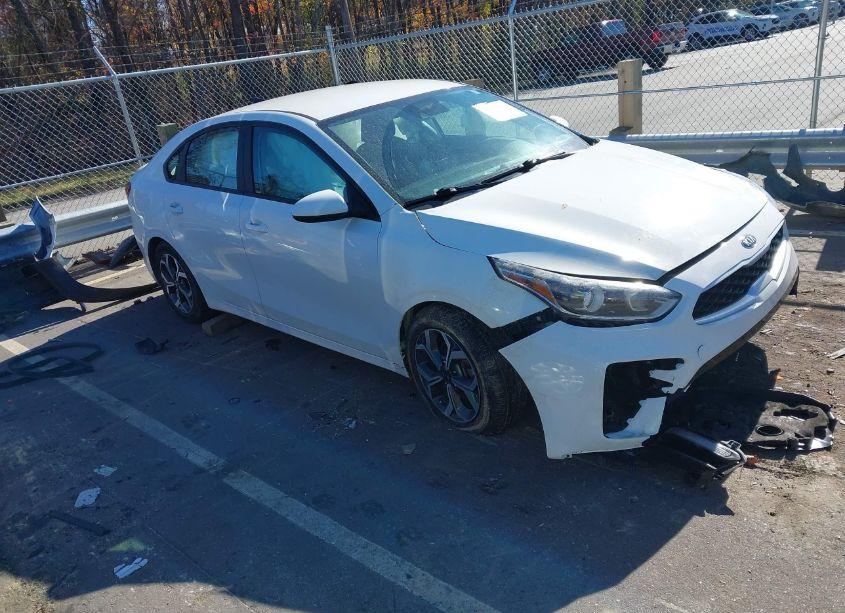 2020 Kia Forte LXS (VIN 3KPF24AD0LE192593) main photo